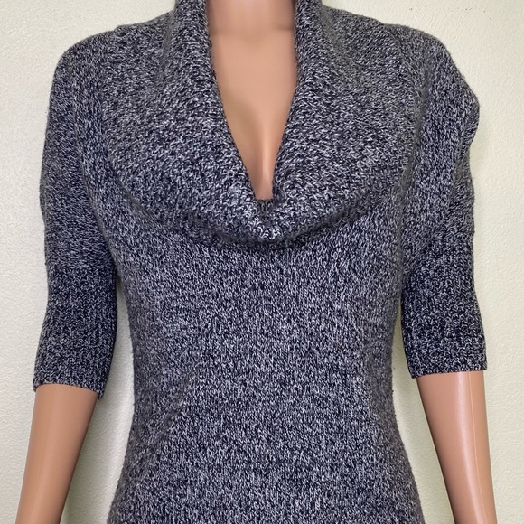 Express Collared Scoop Neck Short Sleeved Sweater Size S - Picture 2 of 6